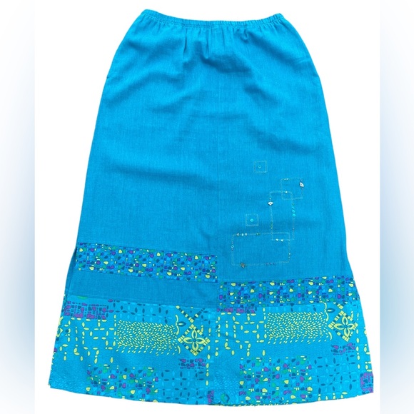 NAPA VALLEY | COLORFUL SKIRT WITH SOME BEADING - SIZE M - Picture 1 of 4